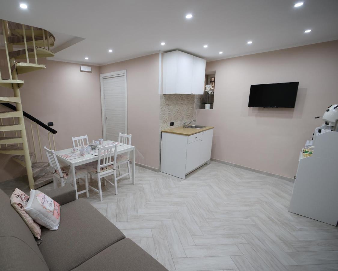 La Dimora Di Vittoria Apartment เนเปิลส์ ภายนอก รูปภาพ