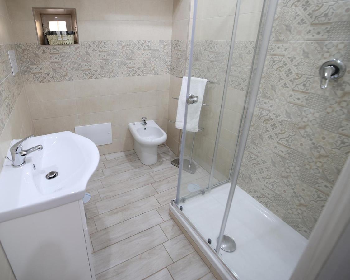 La Dimora Di Vittoria Apartment เนเปิลส์ ภายนอก รูปภาพ