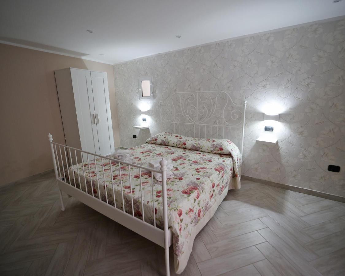 La Dimora Di Vittoria Apartment เนเปิลส์ ภายนอก รูปภาพ